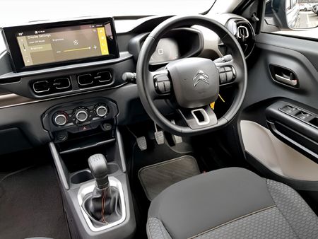 2026-Citroen-C3-12-Max-61kW_11