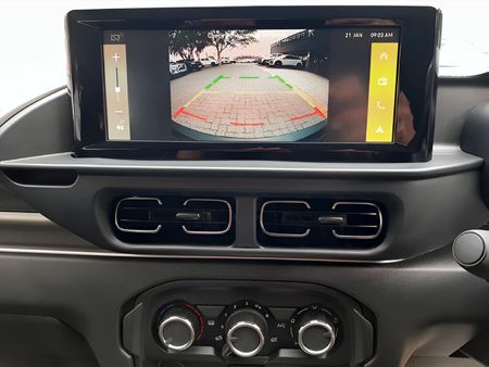2026-Citroen-C3-12T-Max-Auto_17