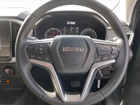 2026-Isuzu-D-Max-19-DDI-HR-LS-Auto-Double-Cab_15