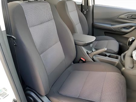 2026-Peugeot-Landtrek-19D-Professional-Single-Cab_13