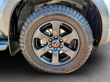 2026-Isuzu-D-Max-30-DDI-V-Cross-HR-Auto-Double-Cab_5