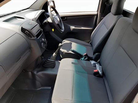 2026-Isuzu-D-Max-250C-Single-Cab_12
