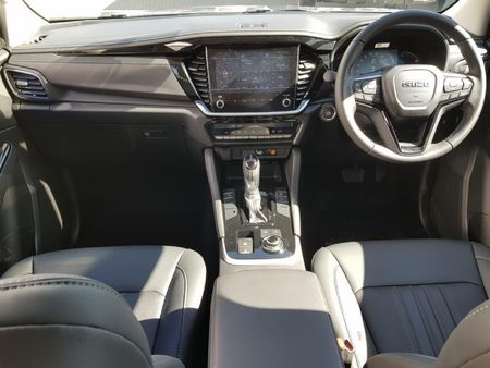 2026-Isuzu-Mu-x-30D-lSE-4x4-Auto_6