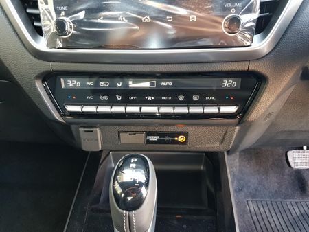 2026-Isuzu-D-Max-30-DDI-LSE-Auto-E-Cab_16