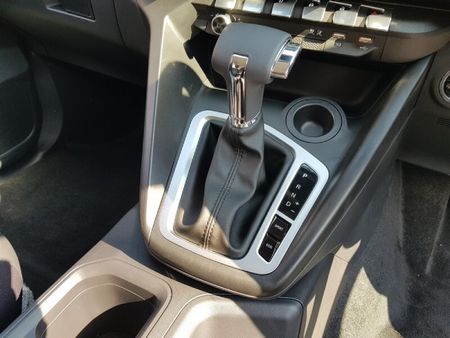 2026-Peugeot-Landtrek-19D-Allure-Double-Cab-Auto_10