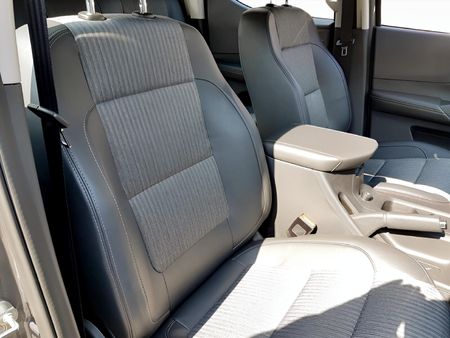 2026-Peugeot-Landtrek-19D-Allure-Double-Cab-Auto_13