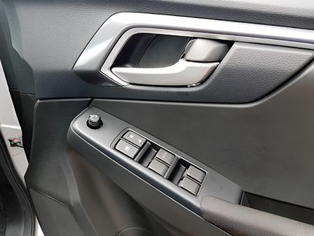 2026-Isuzu-D-Max-19-DDI-HR-LS-Auto-Double-Cab_16