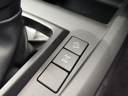 2026-Isuzu-D-Max-19-DDI-HR-LS-Auto-Double-Cab_20