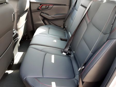2026-Isuzu-D-Max-19-DDI-HR-X-Rider-Double-Cab_11