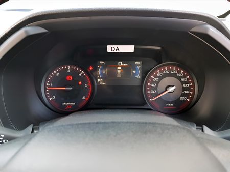 2026-Isuzu-D-Max-19-DDI-HR-X-Rider-Double-Cab_16
