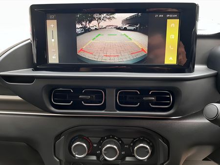 2026-Citroen-C3-12T-Max-Auto_14