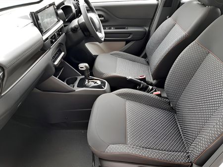 2026-Citroen-C3-12T-Max-Auto_8