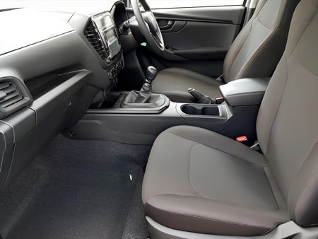 2026-Isuzu-D-Max-19-DDI-L-4x4-Double-Cab_7