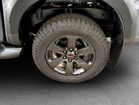 2026-Isuzu-D-Max-30-DDI-V-Cross-4x4-Auto-Double-Cab_5
