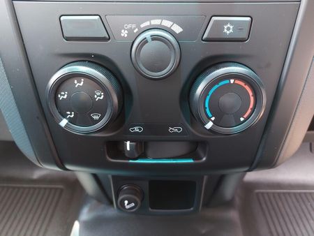 2026-Isuzu-D-Max-250C-Fleetside-Single-Cab_16
