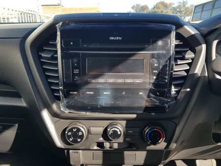2026-Isuzu-D-Max-19-DDI-HR-L-Auto-Double-Cab_15