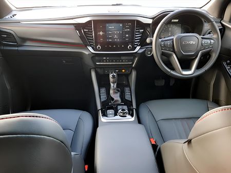 2026-Isuzu-Mu-x-30D-Onyx-XT-4x4-Auto_6