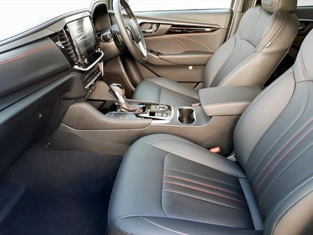 2026-Isuzu-Mu-x-30D-Onyx-XT-4x4-Auto_7