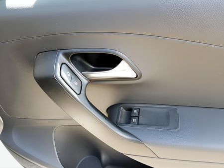 2025-Volkswagen-Polo-Vivo-14_12