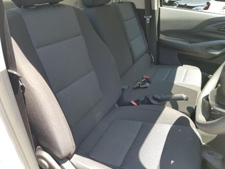 2026-Peugeot-Landtrek-19D-Professional-Single-Cab_9