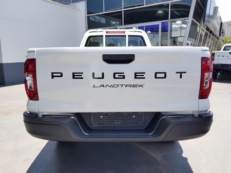 2026-Peugeot-Landtrek-19D-Professional-Single-Cab_4