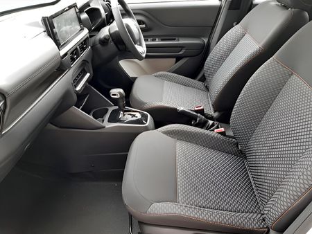 2026-Citroen-C3-12T-Max-Auto_10