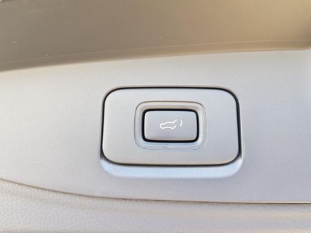 2026-Isuzu-Mu-x-30D-Onyx-XT-4x4-Auto_9