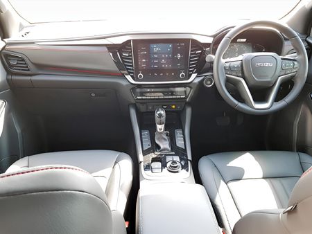 2026-Isuzu-Mu-x-30D-Onyx-XT-4x4-Auto_5