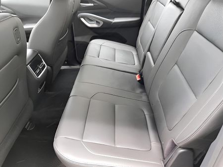 2026-Peugeot-Landtrek-19D-4Action-4x4-Double-Cab-Auto_10