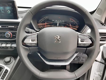 2026-Peugeot-Landtrek-19D-4Action-4x4-Double-Cab-Auto_13