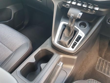 2026-Peugeot-Landtrek-19D-Allure-Double-Cab-Auto_9