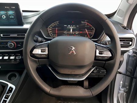 2026-Peugeot-Landtrek-19D-Allure-Double-Cab-Auto_15