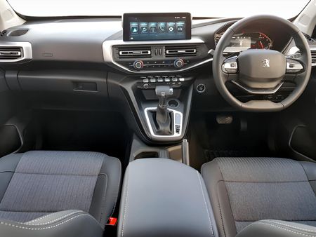 2026-Peugeot-Landtrek-19D-Allure-Double-Cab-Auto_6