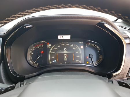 2026-Isuzu-D-Max-30-DDI-V-Cross-HR-Auto-Double-Cab_9