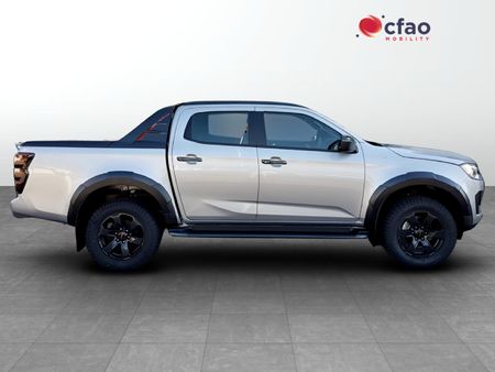 2026-Isuzu-D-Max-30-DDI-V-Cross-HR-Auto-Double-Cab_2