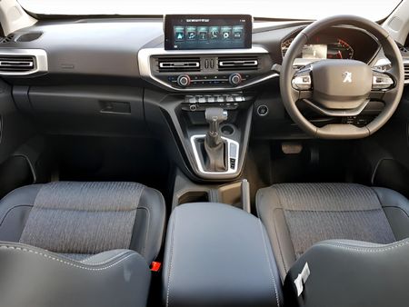 2026-Peugeot-Landtrek-19D-Allure-Double-Cab-Auto_6