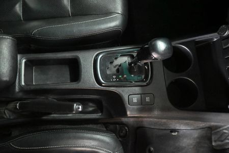 2019-Toyota-Hilux-28-GD-6-Raised-Body-Auto-Raider-Double-Cab_13