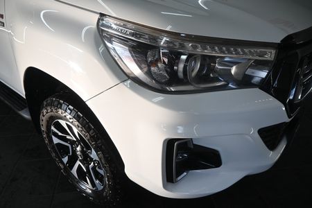 2019-Toyota-Hilux-28-GD-6-Raised-Body-Auto-Raider-Double-Cab_8