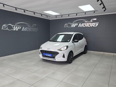 2022-Hyundai-Grand-i10-10-Motion_2