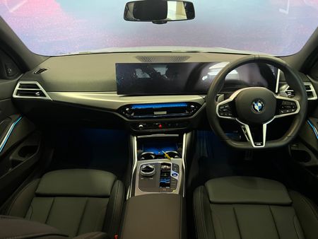 2026-BMW-3-Series-320i-M-Sport-Auto_15
