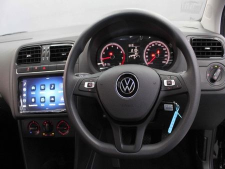2026-Volkswagen-Polo-Vivo-14-Life_1