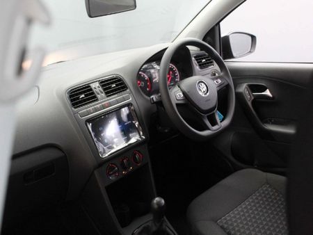 2026-Volkswagen-Polo-Vivo-14_6