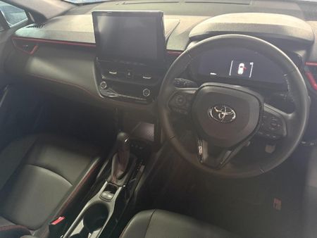 2026-Toyota-Corolla-Cross-18-GR-S-Hybrid_9
