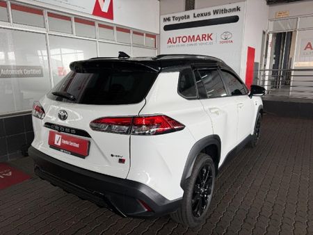 2026-Toyota-Corolla-Cross-18-GR-S-Hybrid_7