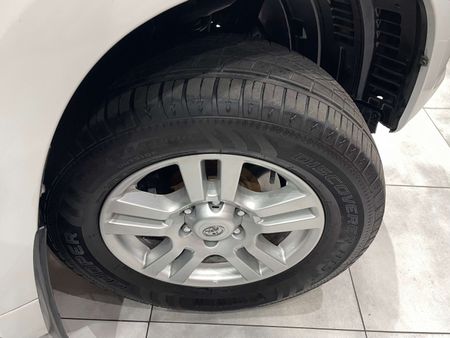 2013-Toyota-Land-Cruiser-Prado-40-V6-VX-Auto_3