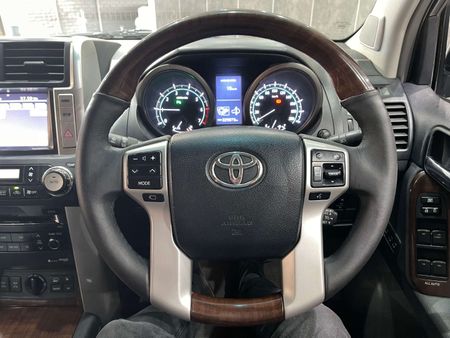 2013-Toyota-Land-Cruiser-Prado-40-V6-VX-Auto_7
