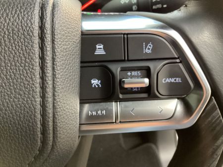 2024-Toyota-Land-Cruiser-300-V6-33-D-GR-S_9
