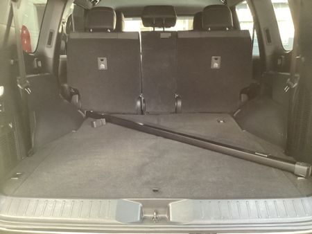 2024-Toyota-Land-Cruiser-300-V6-33-D-GR-S_19