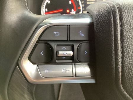 2024-Toyota-Land-Cruiser-300-V6-33-D-GR-S_8