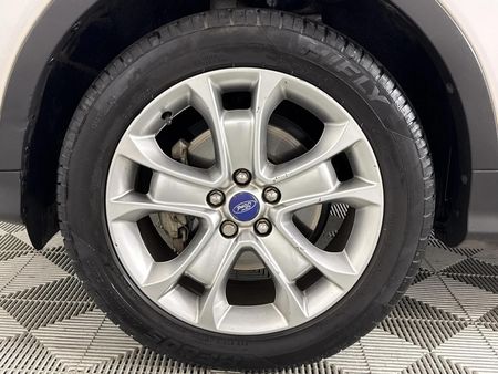 2014-Ford-Kuga-16-EcoBoost-Ambiente_4